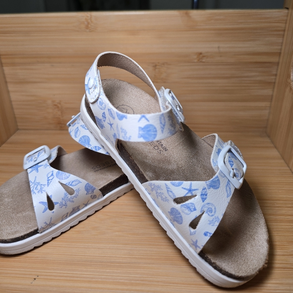 White Mountain White and Blue Seashell Print Kids Sandals